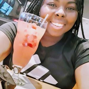 Meet your Posher, Bri